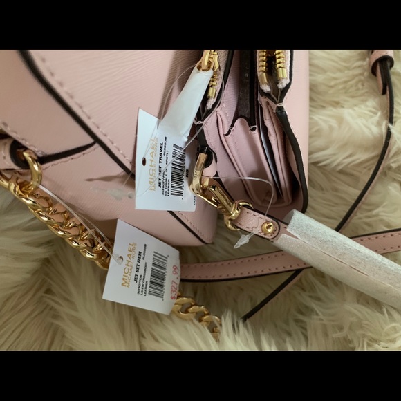 MICHAEL KORS CROSSBODY & WRISTLET. NWT. “B… - Picture 3 of 16